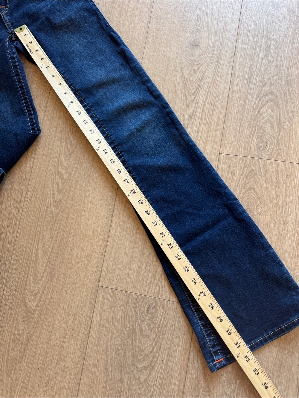 True Religion Becca Mid Rise Bootcut Jeans Indigo Size 25 - Picture 16 of 16
